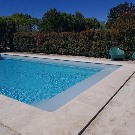 Appartement 2 Pers Avec Acces Piscine แซ็งต์-เรมีย์-เดอ-โพรวองซ์ ภายนอก รูปภาพ