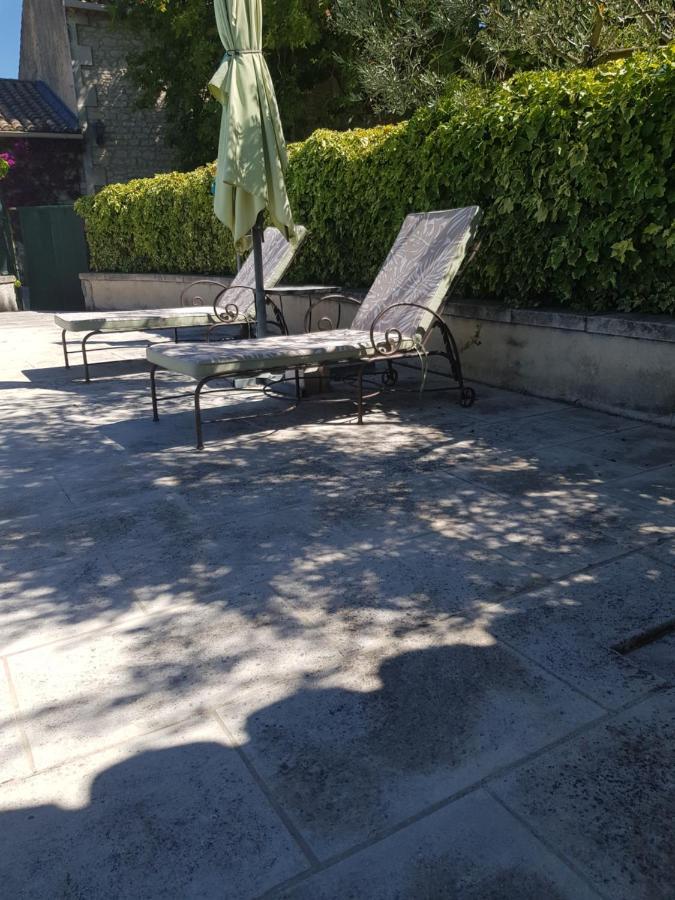 Appartement 2 Pers Avec Acces Piscine แซ็งต์-เรมีย์-เดอ-โพรวองซ์ ภายนอก รูปภาพ